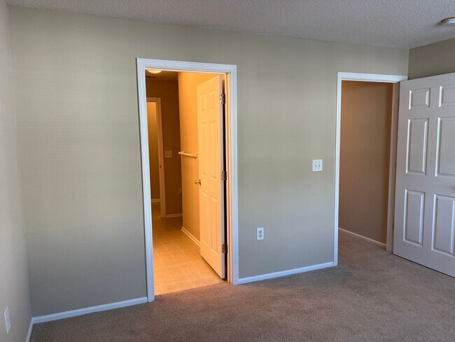 Building Photo - Two bedroom two bath second floor unit