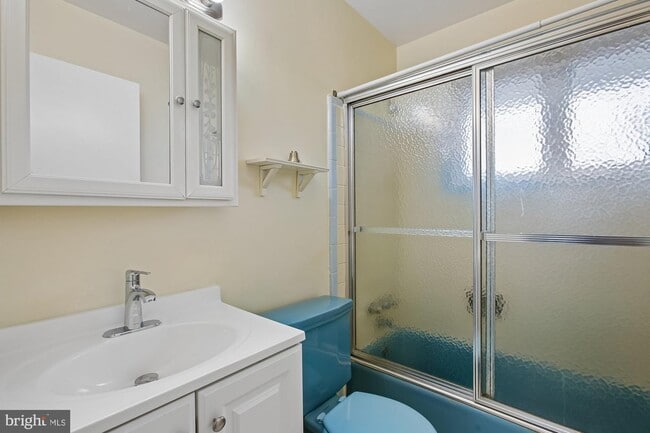 Building Photo - 6621 Edsall Rd