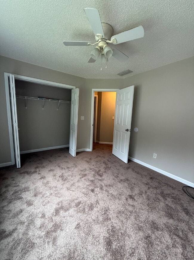 Building Photo - Spacious 4BR Home in Tyrone – Modern Layou...