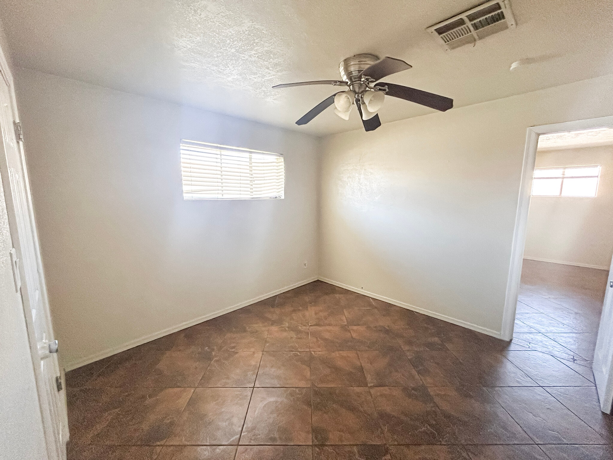 Building Photo - 33 S Olive