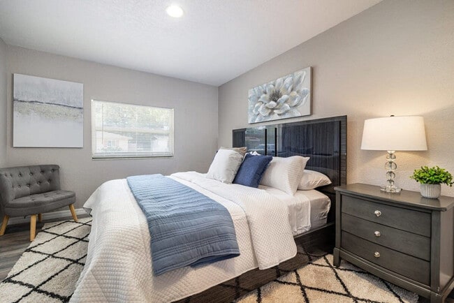 Building Photo - 2454 Whitman St