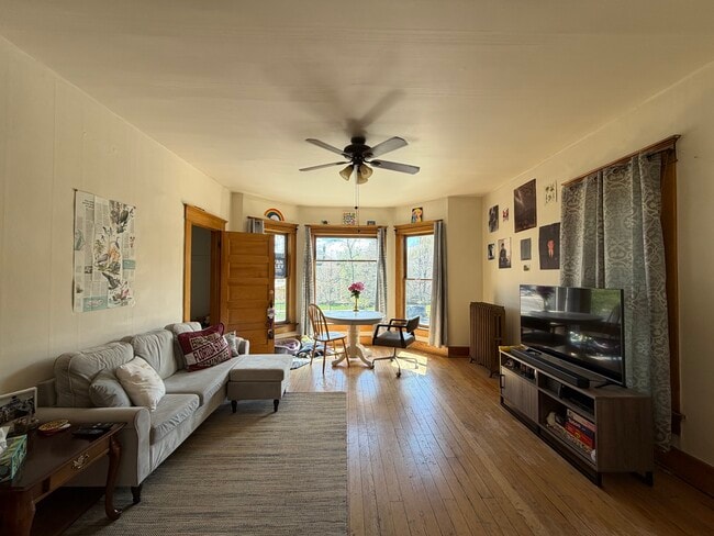 Building Photo - Von Hagen House