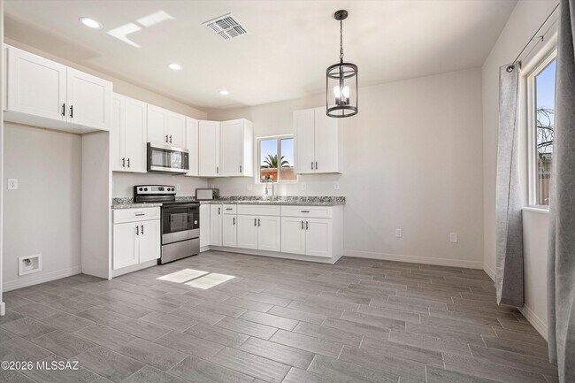 Building Photo - 5405 S Masterson Ave