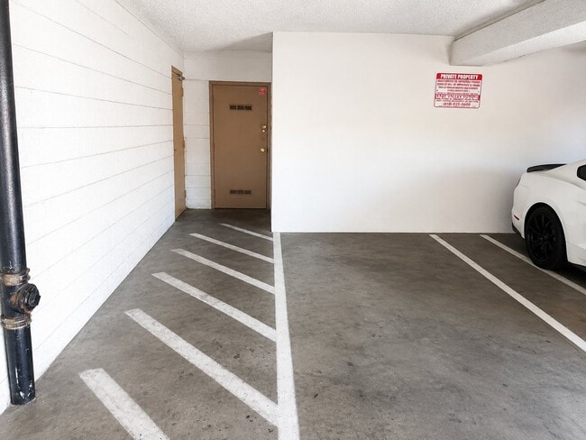 Building Photo - 13950 Foothill Blvd