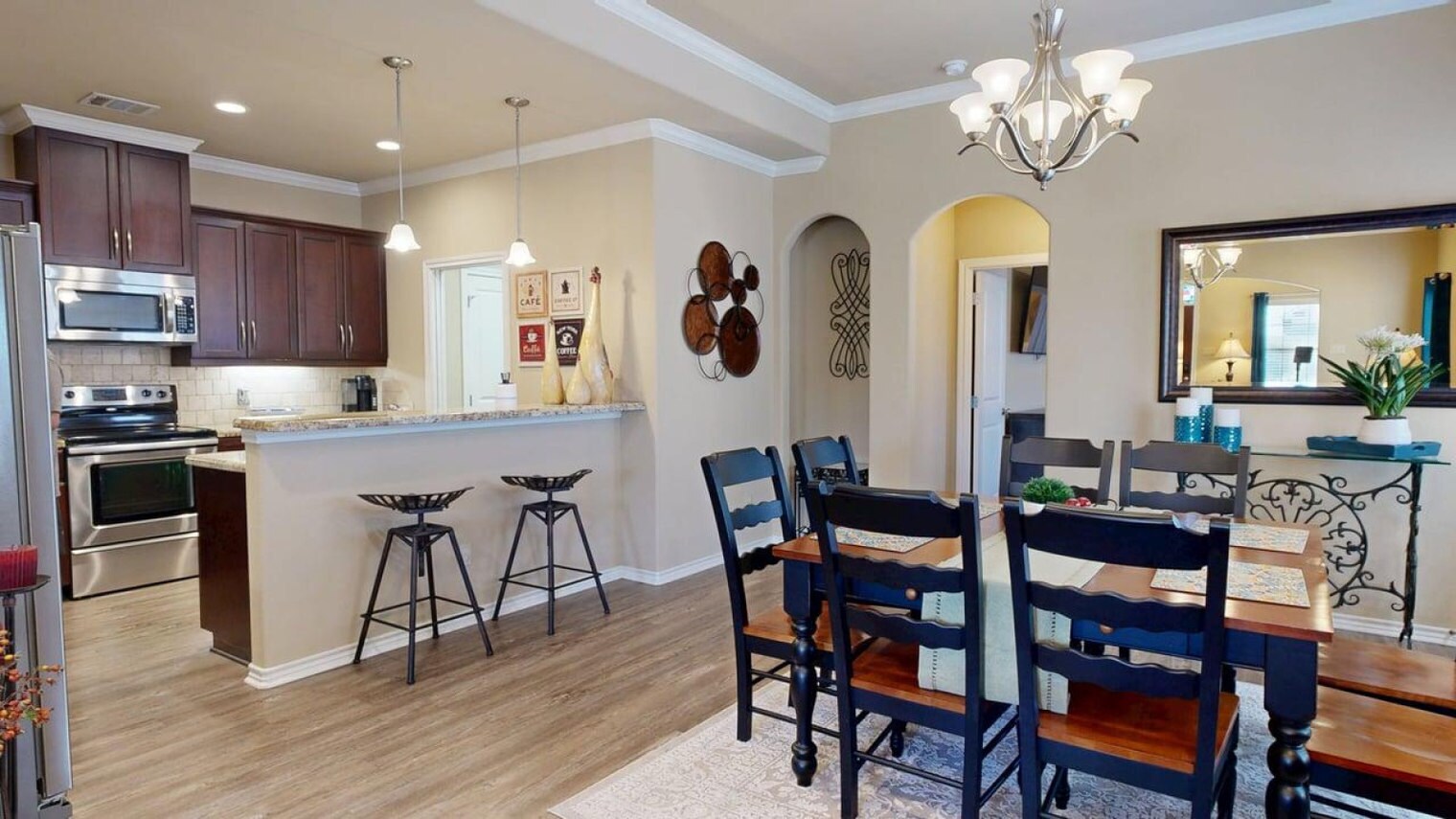 Building Photo - 3819 Black Hawk Ln