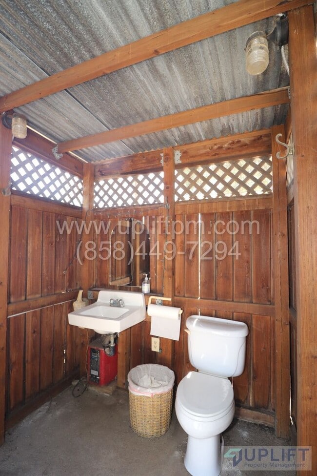 Building Photo - RV Space with VIEW and full hookups 50 amp...