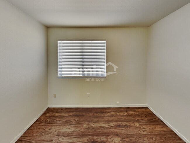 Building Photo - 8708 E Crescent Ave