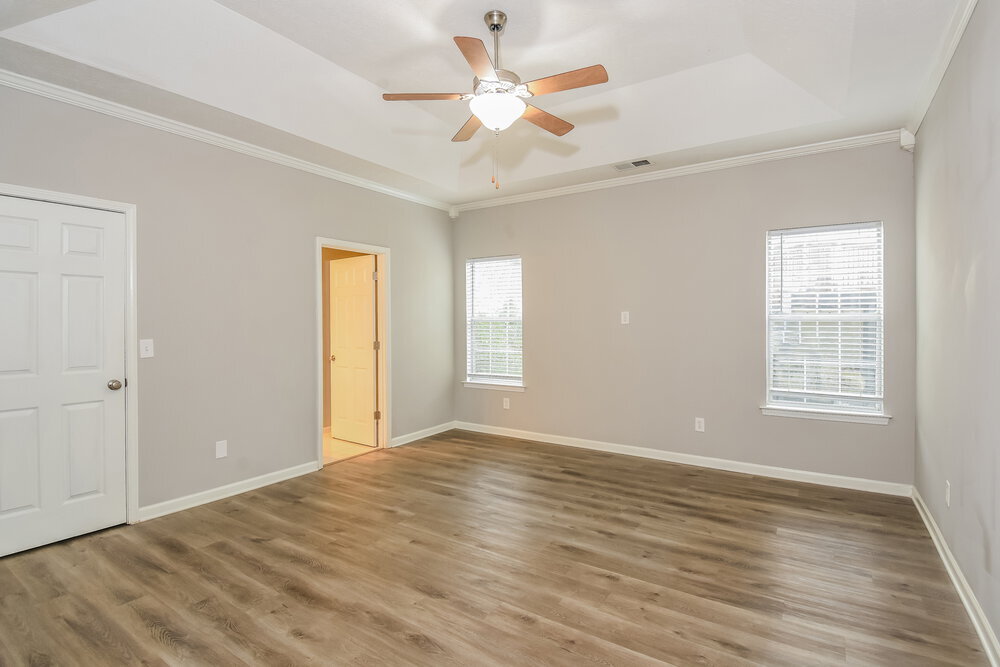 Building Photo - 3615 Clubside Walk