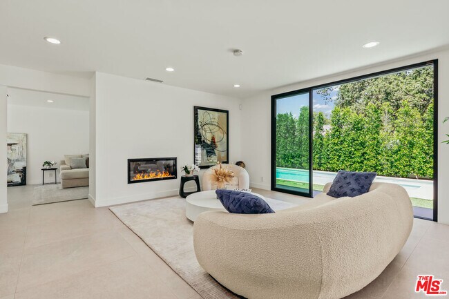 Building Photo - 17045 Otsego St