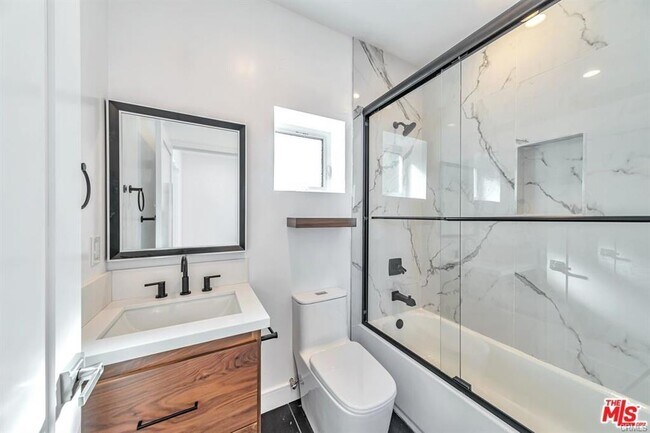 Building Photo - 3141 S Halm Ave