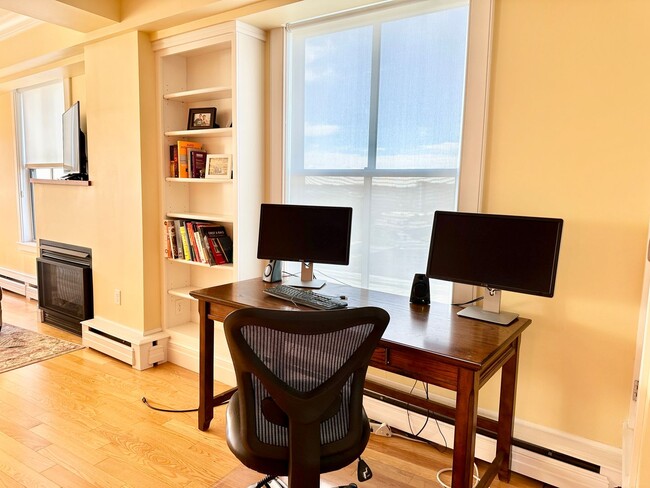 Building Photo - Penthouse Condo in Downtown Portland Peninsula