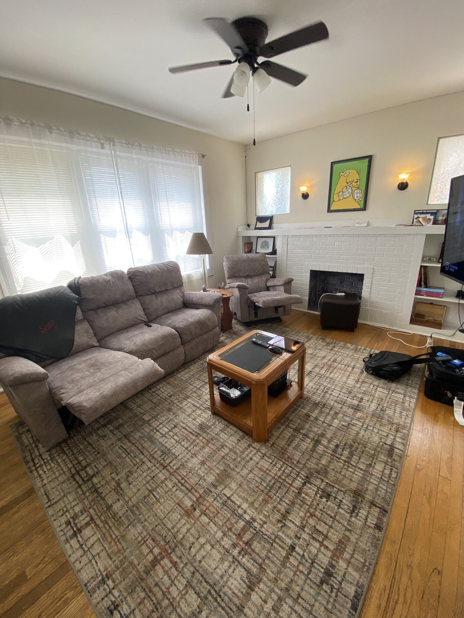 Building Photo - 2106 W Thomas St