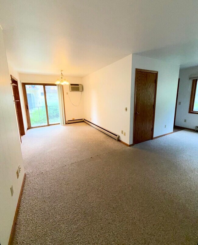 Building Photo - 221 Nautilus Dr