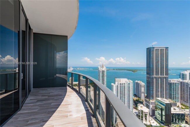 Building Photo - 801 S Miami Ave