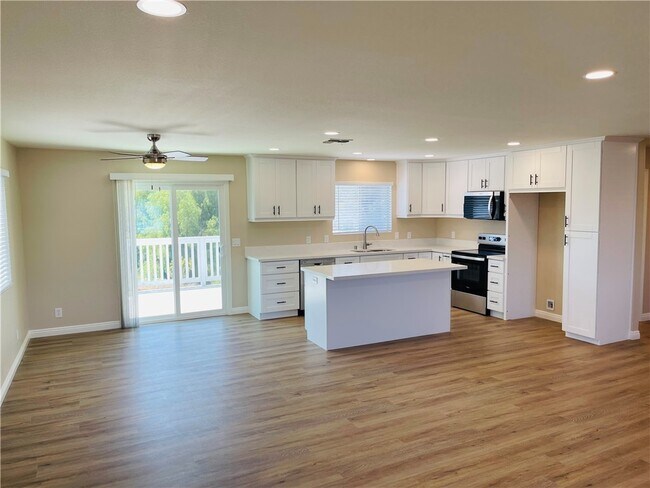 Building Photo - 28121 West Dr