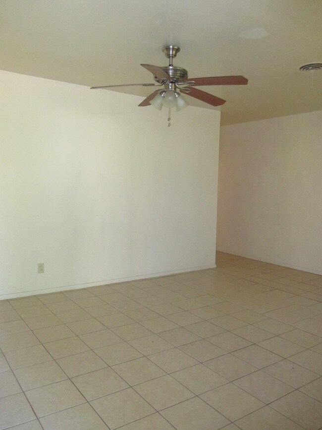 The Electra Apartments 602 S Bailey St Electra TX 76360 Apartment