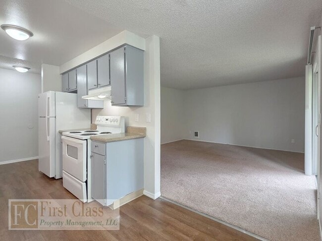 Building Photo - 1334 NE 186th Ave