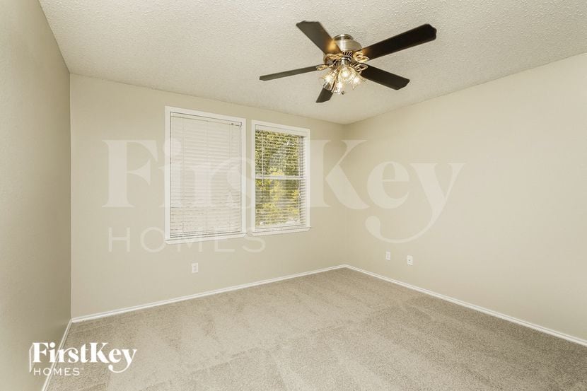Building Photo - 508 Rocky Springs Dr