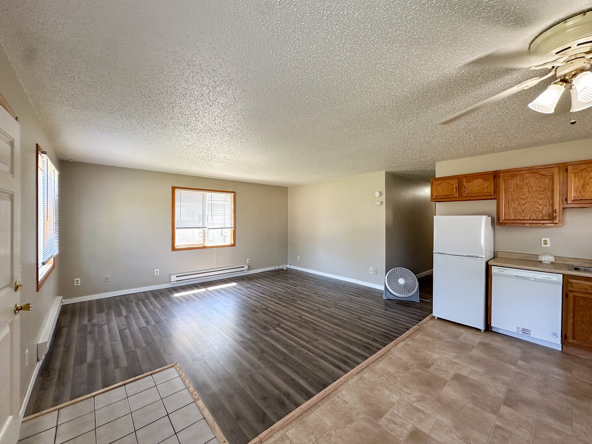 Building Photo - 1317 La Crescent St