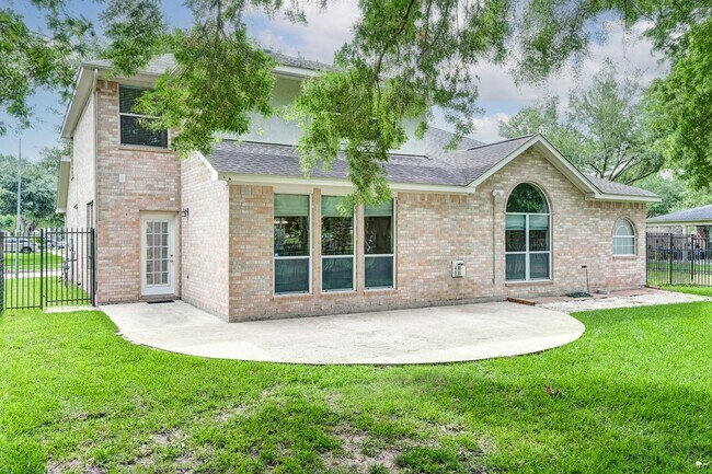 Building Photo - 10103 Cottonwood Canyon Dr