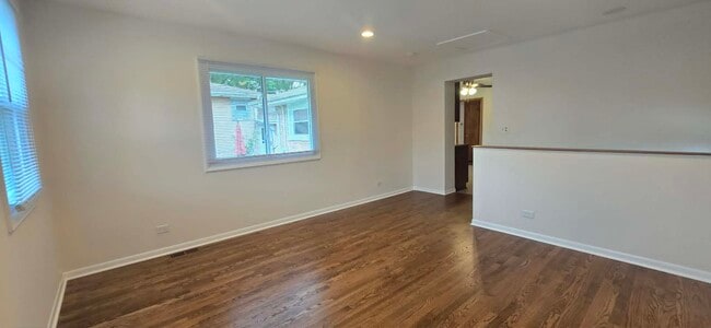 Building Photo - 8607 N Osceola Ave