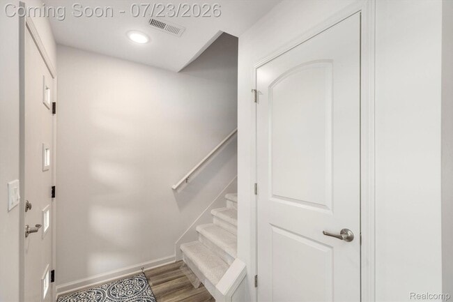 Building Photo - 3032 Hydrangea Ln