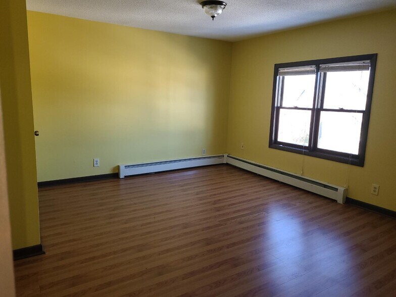 bedroom 1 - 31 Leyfred Ter