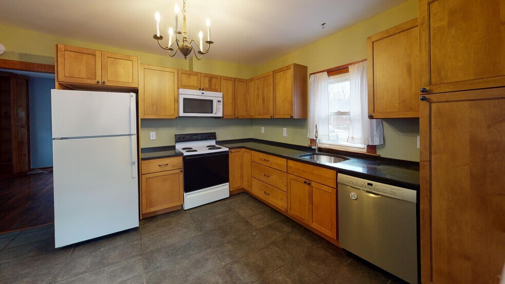 *Pictures are representative samples of the advertised unit. In some cases, the actual units you tou - 20 Winship St