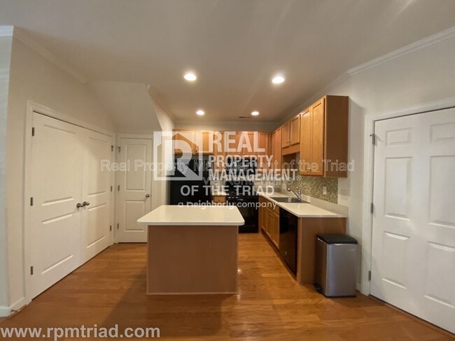 Building Photo - 2409 Autumn Mist Dr