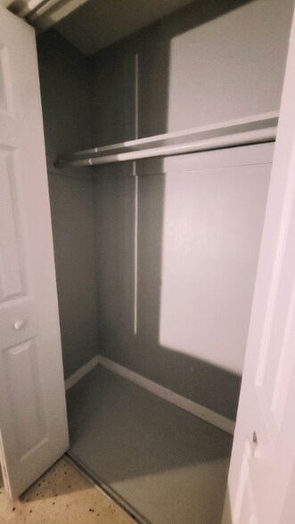 Building Photo - 2301 Juanita Ave