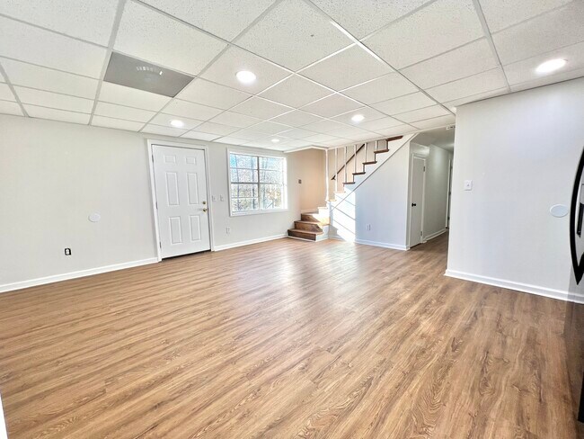 Building Photo - 5254 Byers Rd