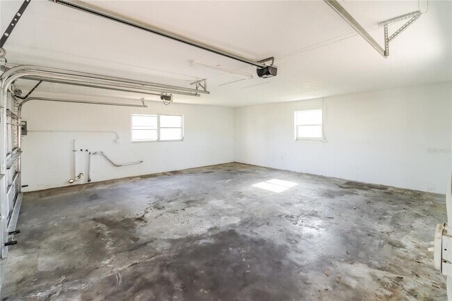 Building Photo - 7071 64th Way N