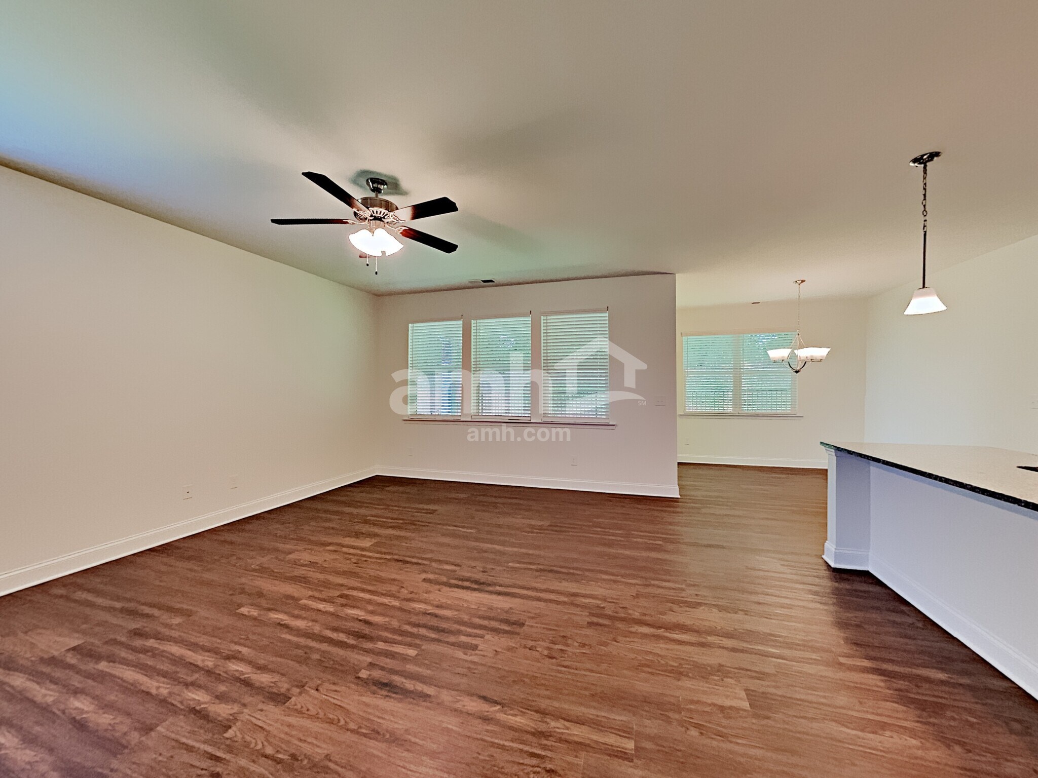 Building Photo - 5060 Canyon Creek Way