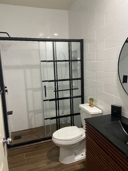 Building Photo - 5062 Decatur Dr