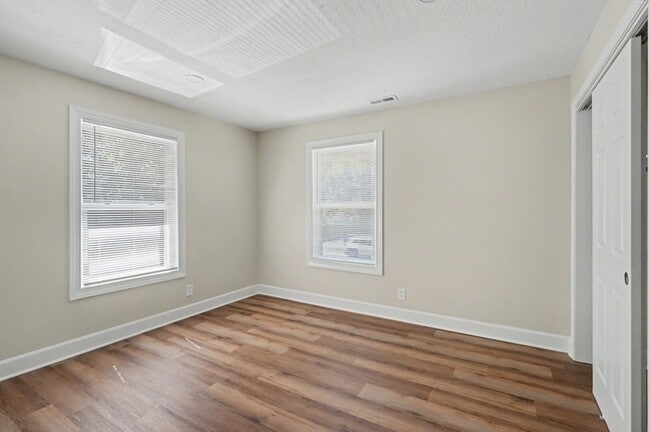 Building Photo - 1708 Kentucky St
