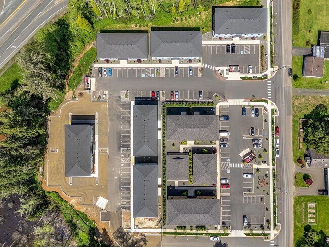 Building Photo - 1313 SE Jetty Ave