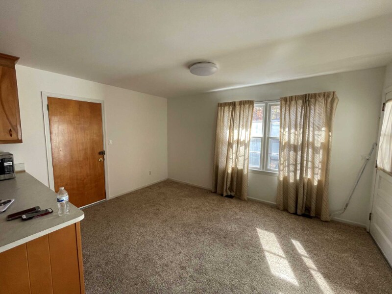 Building Photo - 9 Dinwiddie Pl