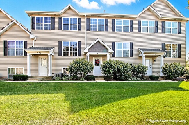Primary Photo - 1477 Sedgewood Ct
