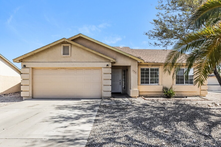 Primary Photo - 523 N Bailey Cir