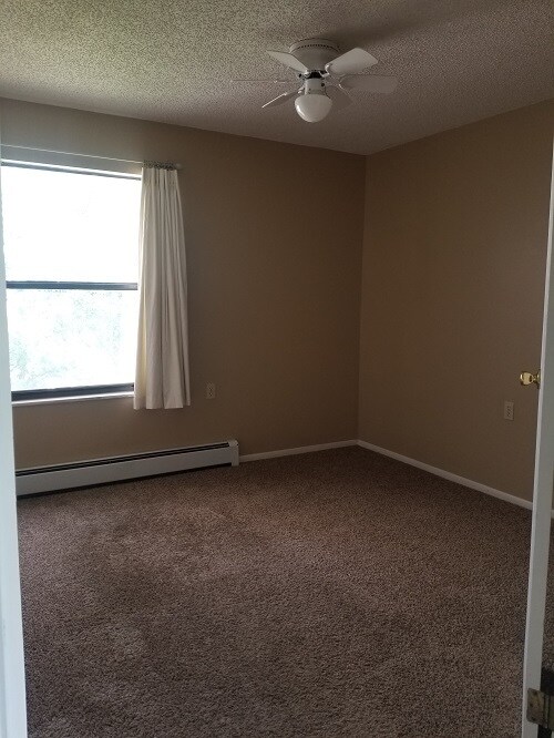 Building Photo - 3400 Stanford Rd