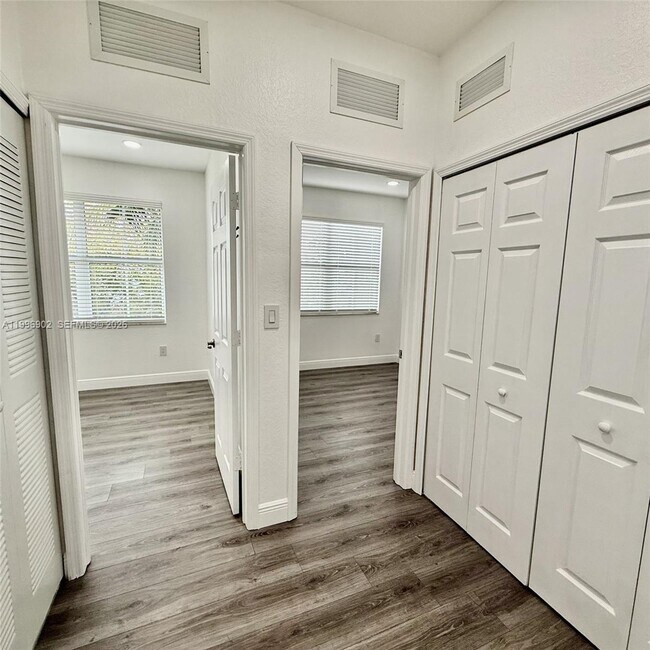 Building Photo - 11503 NW 89th St