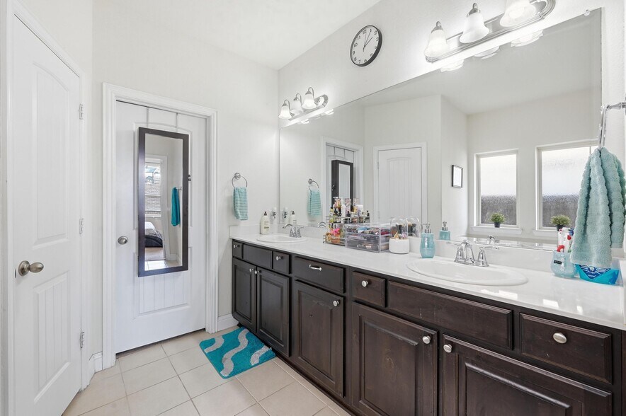 Building Photo - 4408 Forebridge Dr