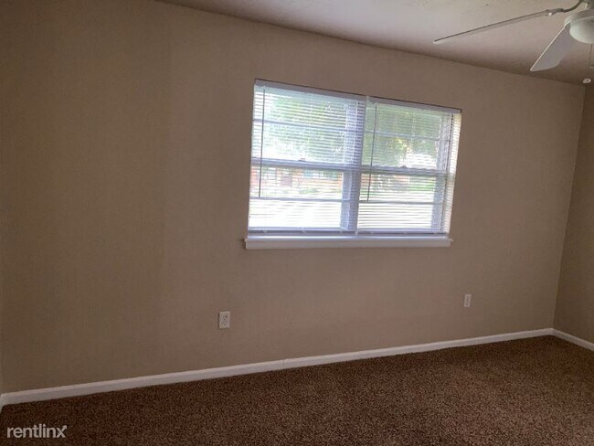 Building Photo - 3 br, 1 bath House - 4320 NW Pollard Ave