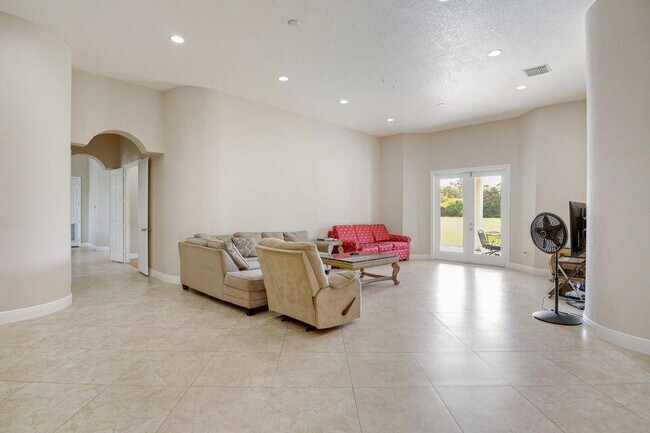 Building Photo - 14094 43rd Rd N