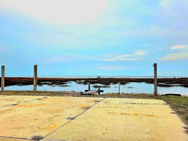 Building Photo - 21155 Keaton Beach Dr