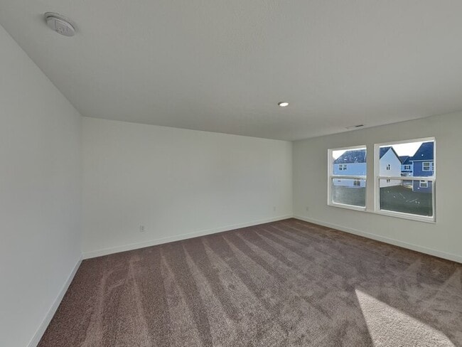 Building Photo - 748 Felix Dr
