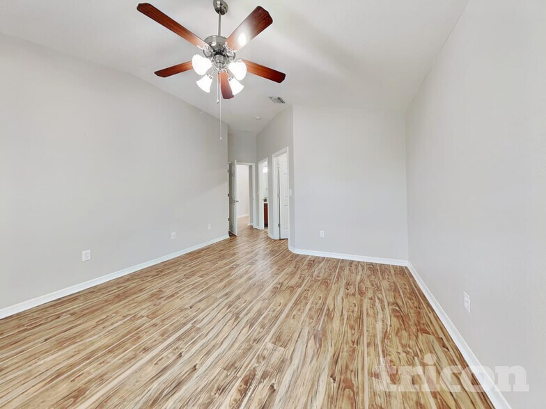 Building Photo - 14214 Edinburgh Moor Dr