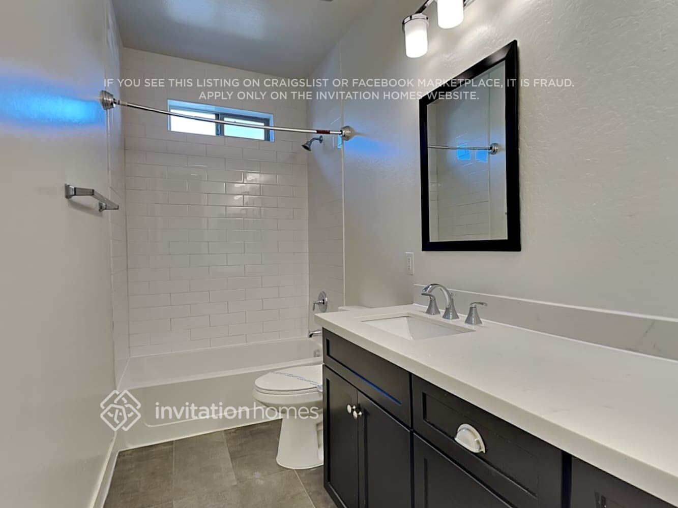 Building Photo - 16428 S 10th St