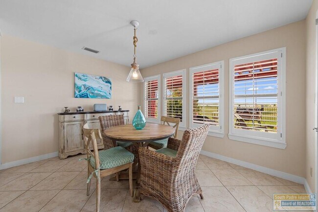 Building Photo - 22 Laguna Madre Dr