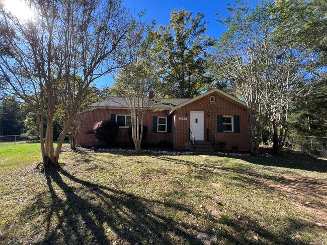 Primary Photo - 1049 Stone House Rd